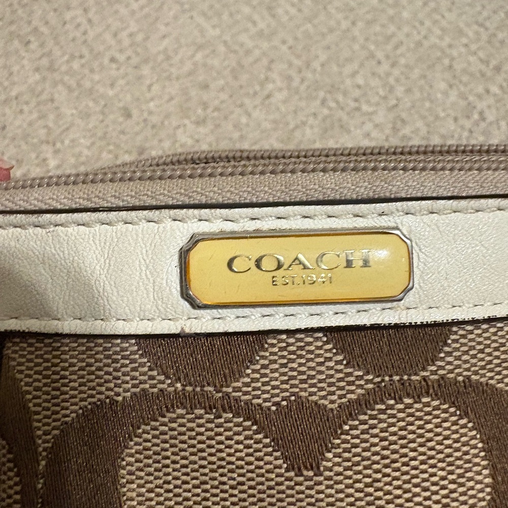 Coach Wristlet - Picture 4 of 5